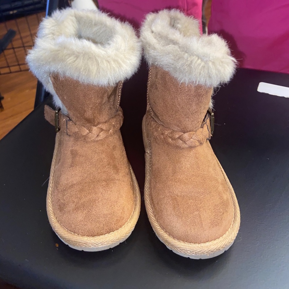 Winter boots - Picture 2 of 10